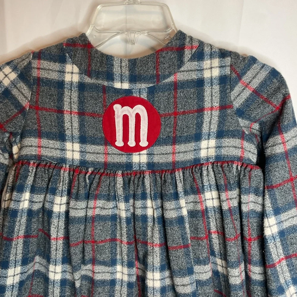Hannah Kate girls 8 plaid dress with M on front - Picture 2 of 8